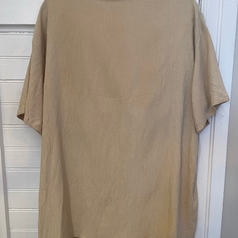 Womans Tan Short Sleeve Shirt and shorts - Picture 3 of 4
